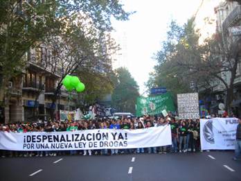 http://www.stopthedrugwar.org/files/buenosaires2010.jpg