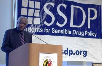 http://www.stopthedrugwar.org/files/ssdp08dannydavis4drugwarrant.jpg