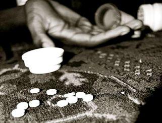 According to the CDC, 46 people a day die of prescription opiate overdoses. (wikimedia.org)