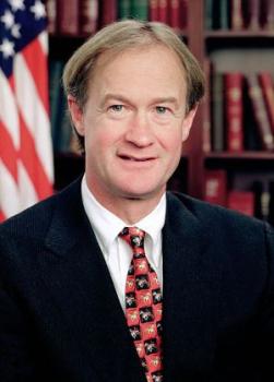Citing fear of the feds, Rhode Island Gov. Lincoln Chafee continues to block dispenary licensing. (image via Wikimedia)
