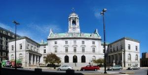 Portland City Hall (wikimedia.org)