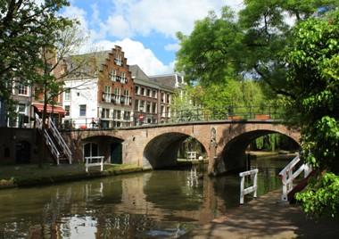 Looking old but thinking new in Utrecht (Image via Wikimedia)